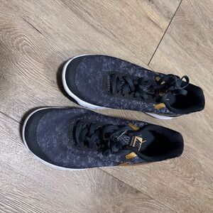 Nike Flex Black and Gold Sneakers